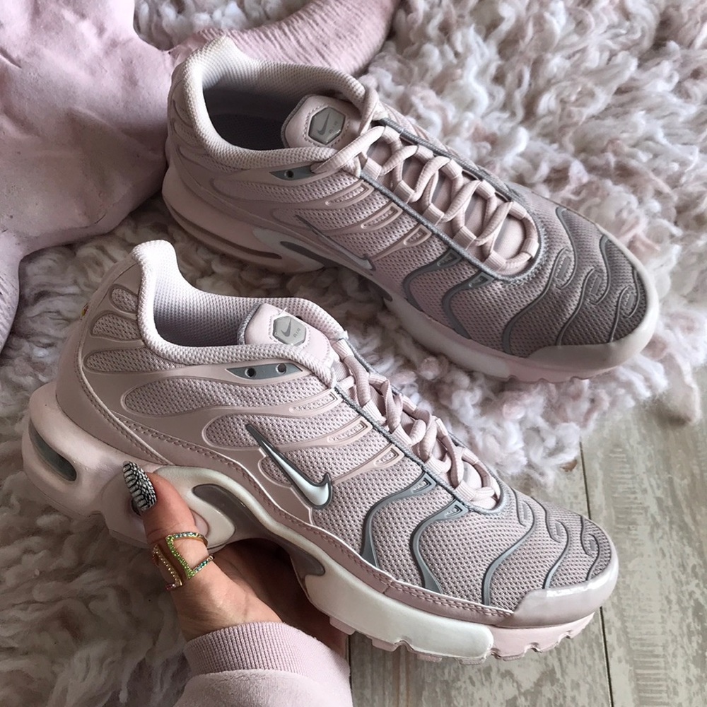 NWT Nike Air Max Plus Rose - Picture 3 of 8